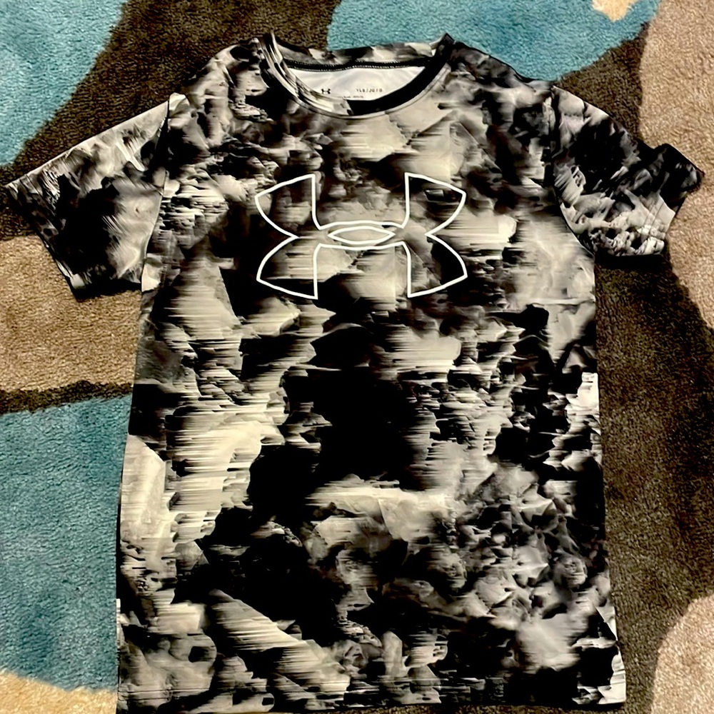 UA storm tee (heat gear)